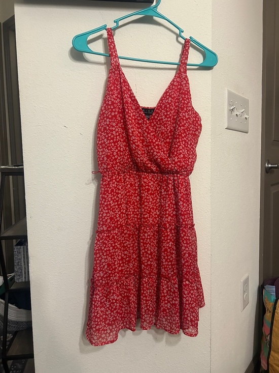 Trixxi Dresses & Skirts - Trixxi Red Floral V-Neck Midi Dress